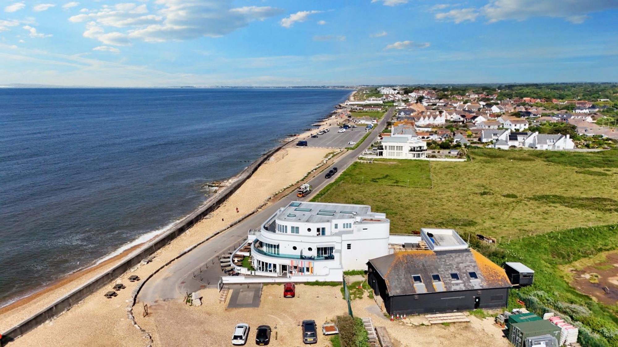 Marine House Hotel Лимингтън Екстериор снимка