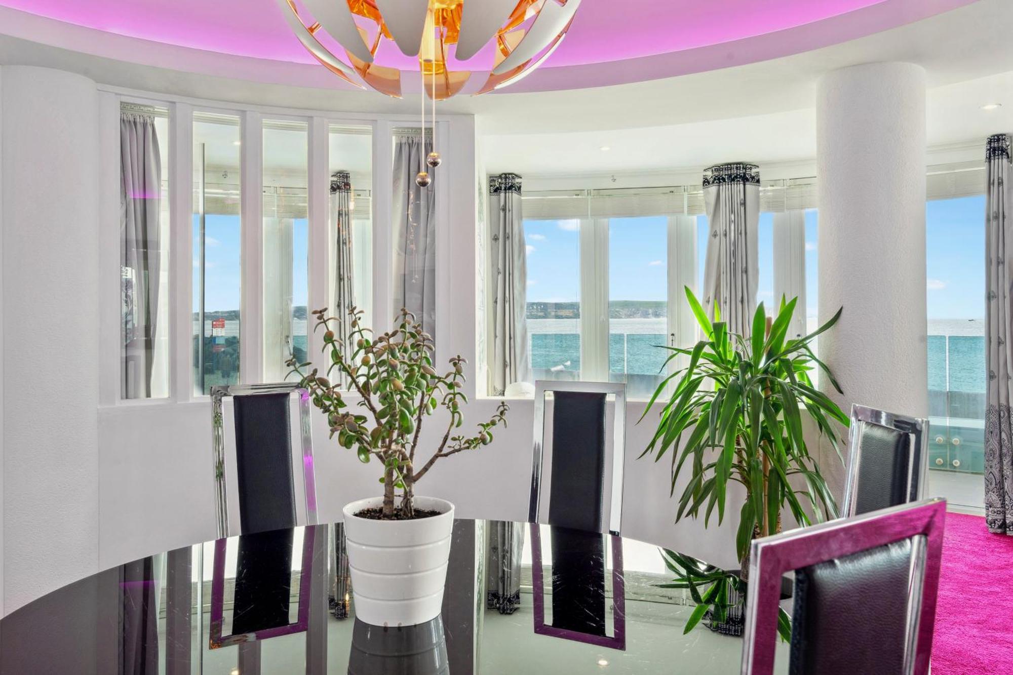 Marine House Hotel Лимингтън Екстериор снимка
